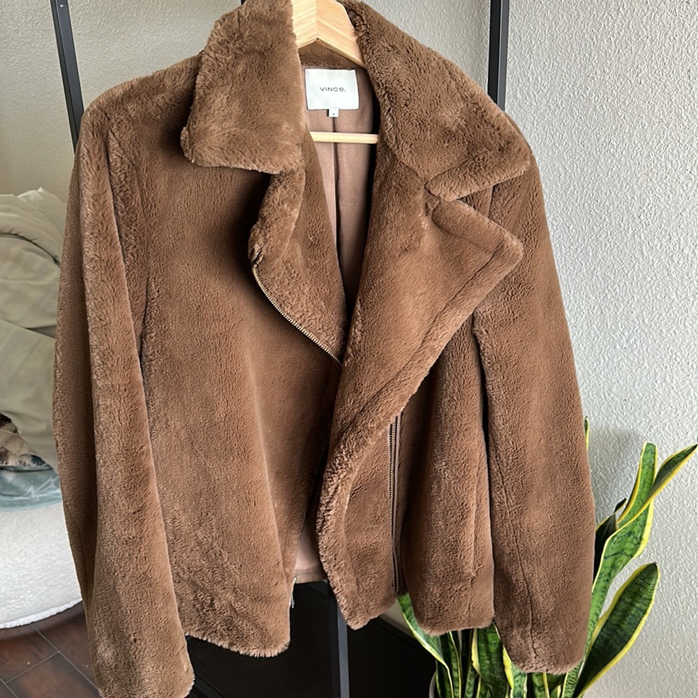 VINCE fur jacket